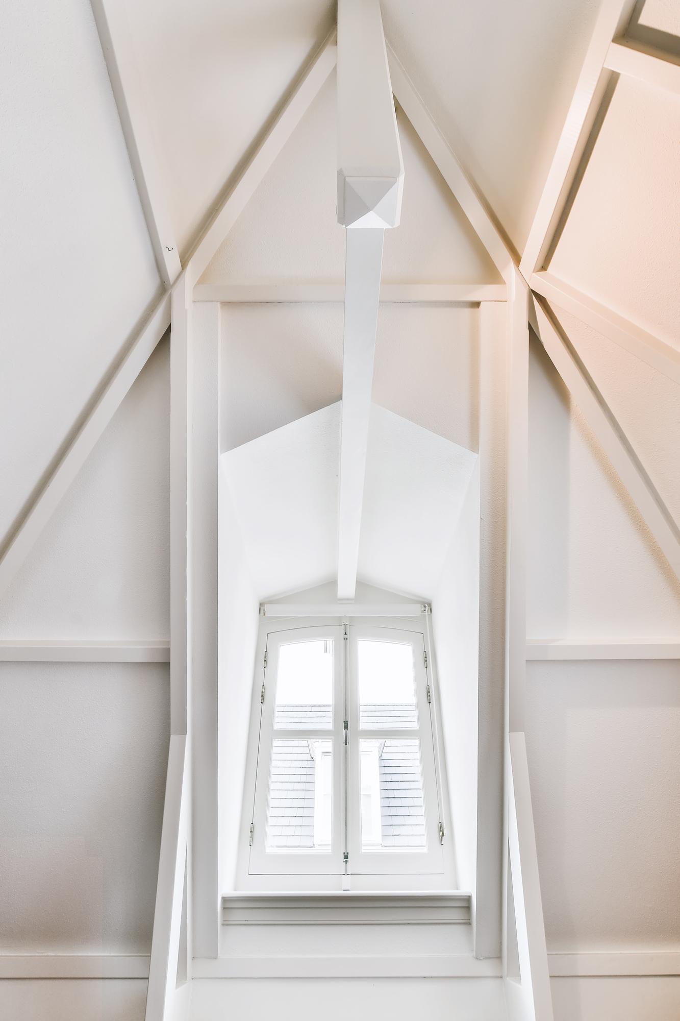 Loft renovat, living spațios